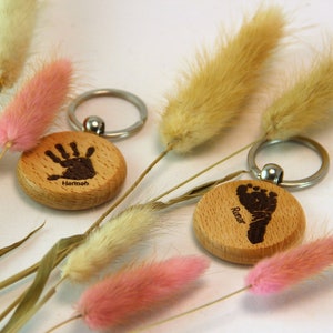 Keychain round, wood, personalized, footprint, handprint, gift idea, unique, memory