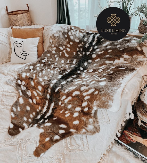 Luxe Faux Axis Deer Skin Deer Pelts Throw Rustic Deer Print Rug Bedroom Living Room Statement Rug Large 5 X 6 Ft Etsy