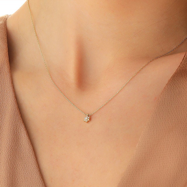 14K Gold 0.08 CT Daisy Diamond Necklace, Fantasy Diamond