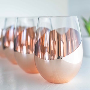 Personalized/Custom Stemless Wine Glasses Rose Gold