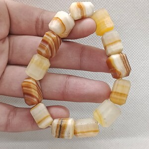 Bracciale pezzo di aragonite marrone grezzo in pietra naturale con pietra preziosa di cristallo estensibile fatto a mano immagine 4