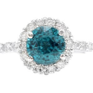 4.75 Carats Natural Blue Zircon and Diamond 14K Solid White Gold Ring
