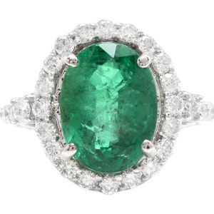 5.00 Carats Natural Emerald and Diamond 14K Solid White Gold Ring