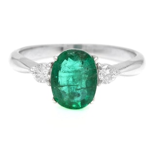 1.66 Carats Exquisite Emerald and Diamond 14K Solid White Gold Ring