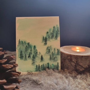 Carta foresta nebbiosa, carta alberi, carta alberi di Natale, cartolina foresta, carta sempreverde, carta pino, biglietto da appunti albero nebbioso, biglietto da appunti vuoto