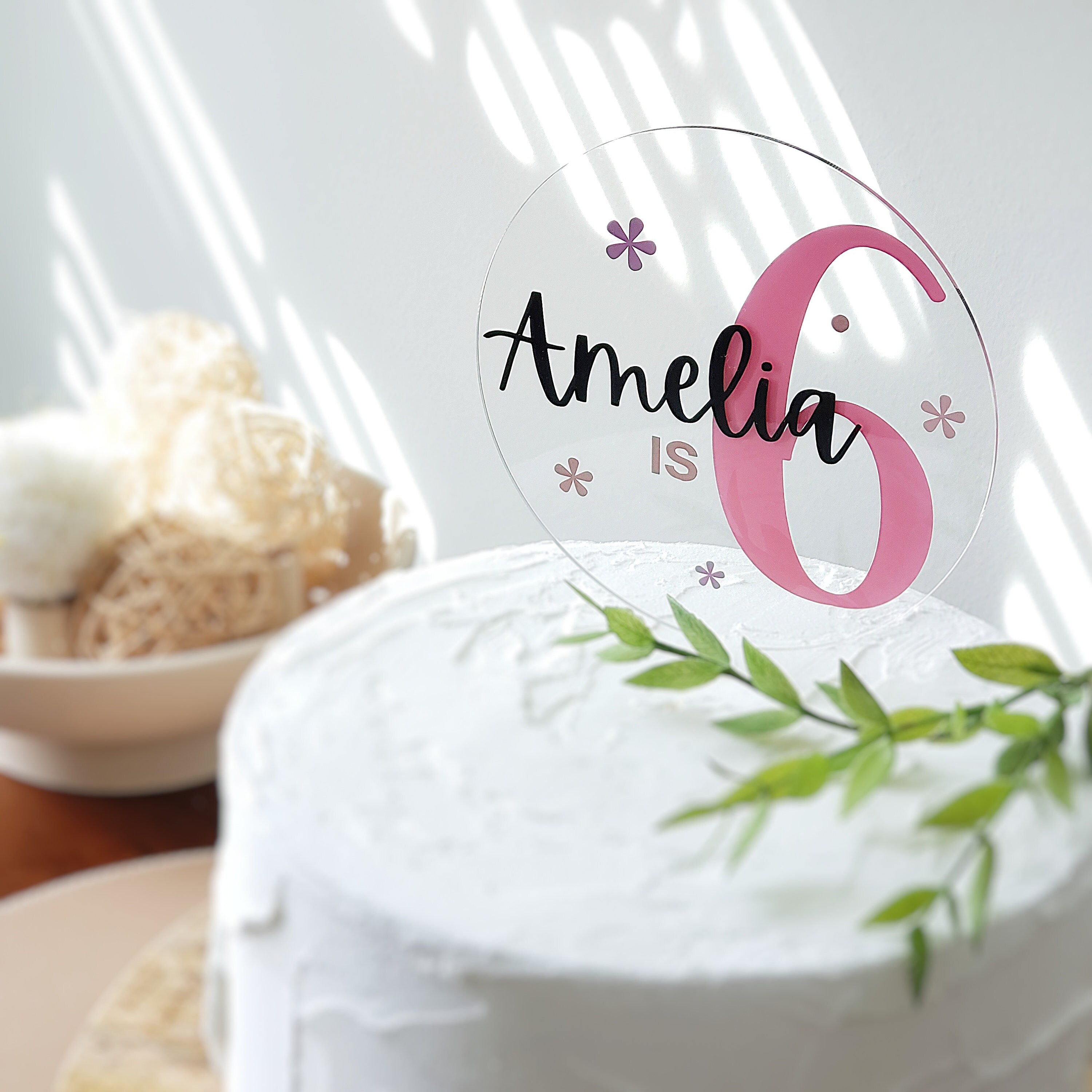 로스카 데 레예스 또는 에피파니 케이크, 멕시코 전통 초콜릿 컵을 곁들인 로스콘 데 레예스 사진 – Unsplash의 초콜릿 이미지, image size:3000x3000