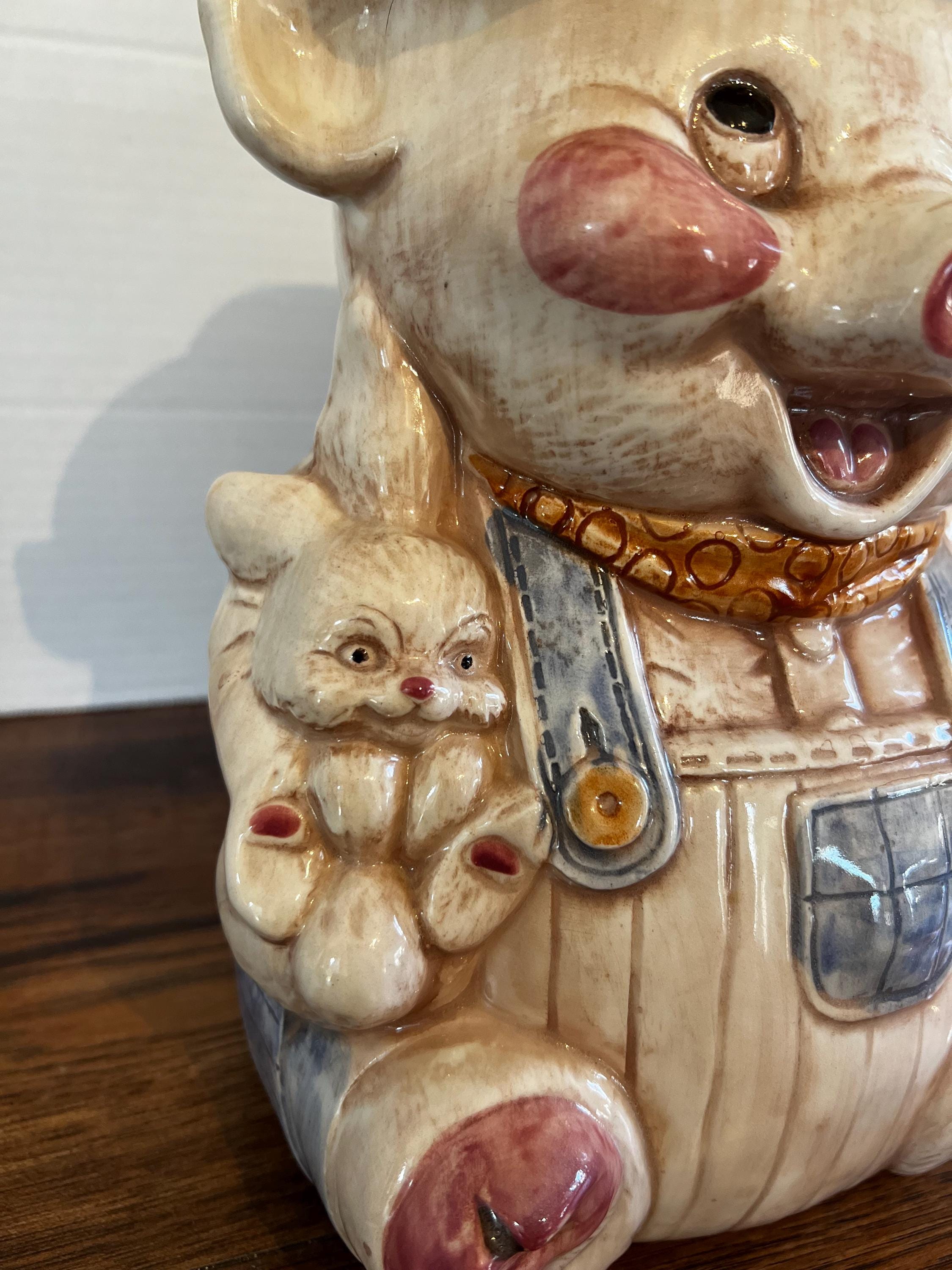お菓子入れ　クッキージャー　ビィンテージ　ファーマーピッグ Vintage Treasure Craft Farmer Pig Cookie Jar: USA Retro Kitchen