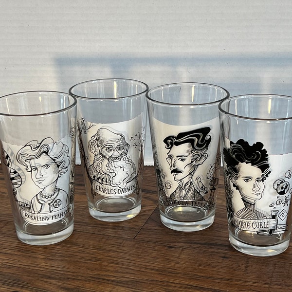 Vintage Scientist Pint Glasses Unique Beer Gift for Science Teachers Featuring Rosalind Franklin, Charles Darwin, Nikola Tesla & Marie Curie