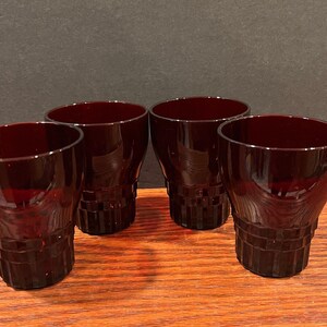 Anchor Hocking Royal Ruby Red Glass Tumbler – Vintage Windsor Cube Design 1938–1977 Collectible Barware Mid-Century Drinkware