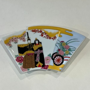Exquisite Hand-Painted Arita Imari Pottery Plate | Small Trinket Tray | Fan-Shaped Dish | Japanese Asian Decor | Signed Bright Colors