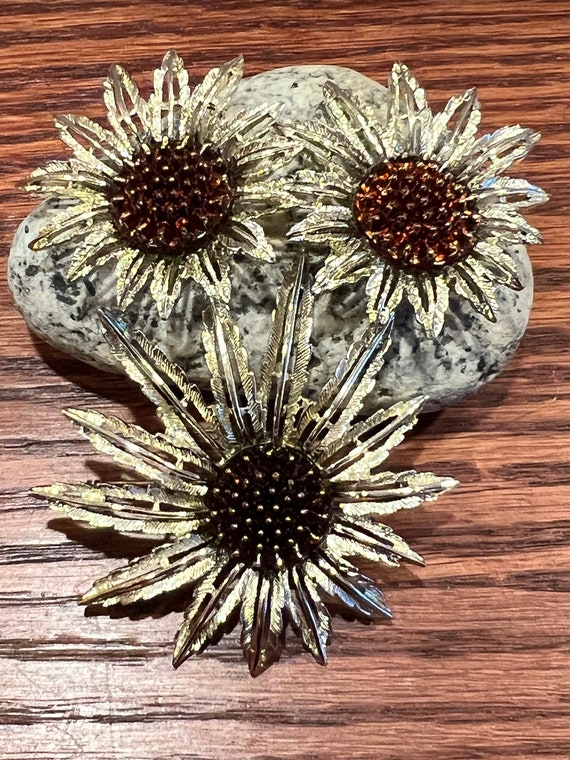 sunflower brooch vintage 1960s Gem