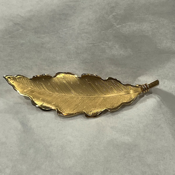 Leaf MCM Gold Tone Signed Brooch/Pin/Pendent By Coro Pegasus Vintage