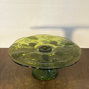Vintage Indiana Glass Pedestal Green Footed Dish Grapes & Leaves 11&quot; Cake Plate Dessert Platter Serving Plate Appetizer dish