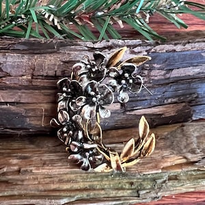 Vintage ART Signed Floral Brooch Pin Silver Gold Black Tones