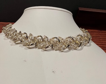 Vintage Coro Leaf Choker Gold Tone Necklace Leaf Shaped Signed Coro