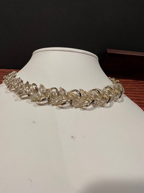 ◆VINTAGE HOLLYWOOD◆ Twist Leaf Chain Necklace VH2379NE007B JUDY LEE White Leaf Necklace - White Flower Necklace