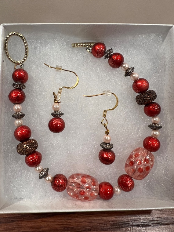Dazzling Jewelry Set Red Multi Color Beaded Earri… - image 3