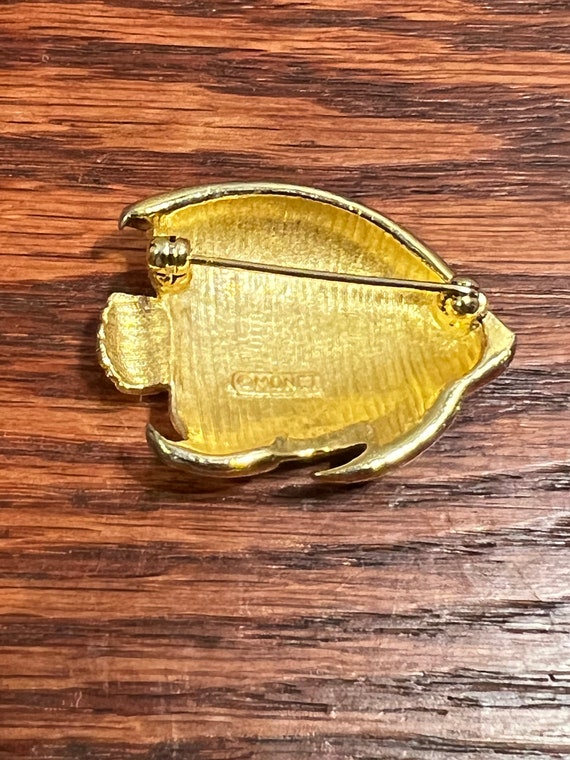 Vintage Monet Cream Gold Tone Fish Enamel Brooch … - image 3