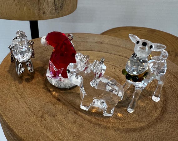 Swarovski 置物イヌとサンタハット クリスマス スワロフスキー イヌと