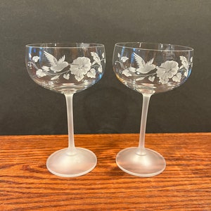 2 Hummingbird Lead Crystal Champagne Stemware By Avon Wine Toasting Glasses Bridal Anniversary