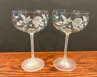 2 Hummingbird Lead Crystal Champagne Stemware By Avon Wine Toasting Glasses Bridal Anniversary