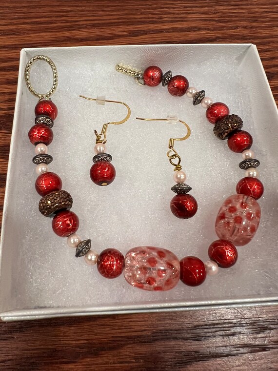 Dazzling Jewelry Set Red Multi Color Beaded Earri… - image 2