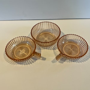 Vintage Pink Depression Glass Bowl Set (3pc) – Anchor Hocking Ribbed Dessert Bowls – Retro Collectible Tableware & Elegant Pink Glassware