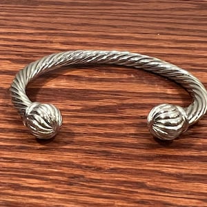 Vintage TRIFARI TM Cable Rope Cuff Bracelet Silver Tone Adjustable Signed Unisex