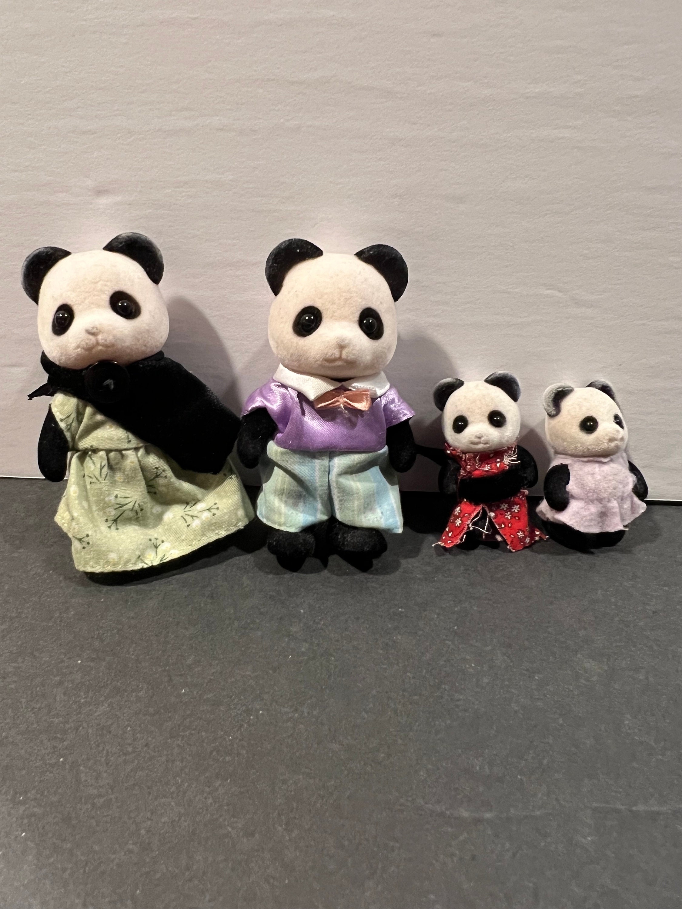 Vintage Calico Critters Sylvanian Panda Bears Otters Dog Hedgehog Family’s