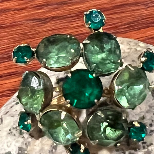 Vintage Coro Brooch Shades Of Green Rhinestone Signed on Back Emerald Green