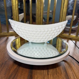 Vintage Fenton Hobnail melkglazen halvemaanvormige plantenbak 3798 | Mid Century Modern MCM decor witte kunstglazen schaal vaas USA