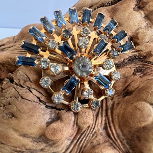 Vintage Blue & Clear Rhinestone Flower Spray Brooch | Elegant Retro Floral Pin for Sweater, Lapel, Scarf, Coat | Unique Jewelry Gift