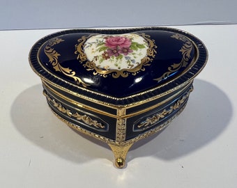 San Francisco Music Box Company Floral Heart Shaped Ring Box Plays “Memory” From Cats Music Box Enamel Floral