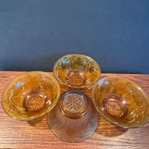 4 Vintage Bowls Tiara Sandwich Amber Indiana Glass Bowl Set