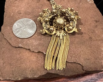 Vintage Gold Tone Tassel Brooch/pendant Antique Victorian