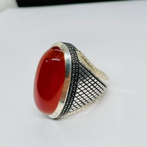 Roter großer ovaler jemenitischer Aqeeq-Silberring, silberner handgemachter Schmuck, 925er Sterlingsilber, für Männer, roter jemenitischer Aqeeq - Achat-Aqeeq-Ring