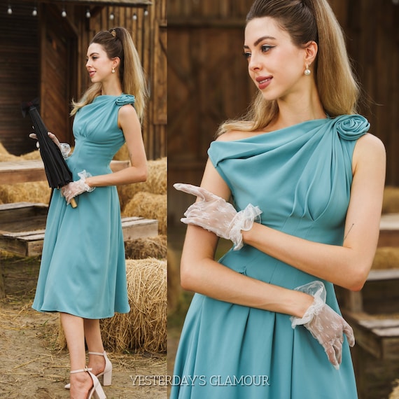 Robe Une épaule Judith March - Modèle Tank Avec Broche Fleur Bleue Et Marron - Taille S