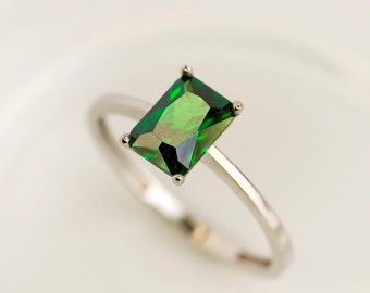 14k Octagon Cut Emerald Ring, 18k Emerald Wedding Ring, 14k Solid Gold Ring, Mothers Day, Gift for Her, Engagement Gift