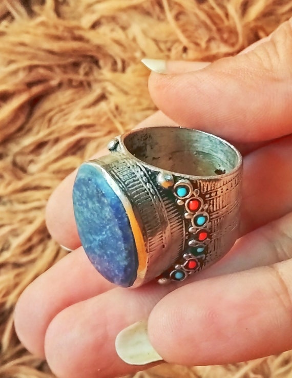 Afghan-Kuchi- Lipas stone vintage Ring for  sale - image 7