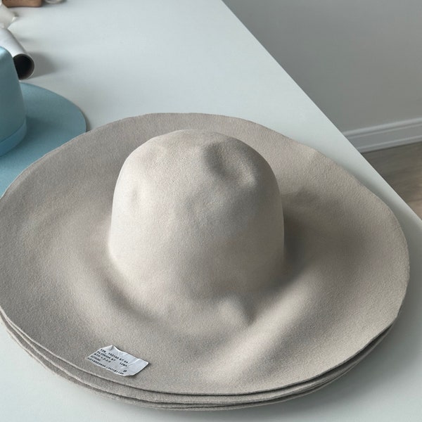 Premium Rabbit felt hat bodies | Plain furfelt capeline | Hatbodies in rabbit felt | For Hatmakers | Dress weight | Velour finish