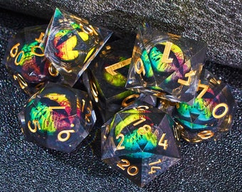 Ensemble de dés Dragon Eye Dnd à noyau liquide rotatif au Royaume-Uni pour les jeux de rôle, donjons en résine et jeu de dés dragons, jeu de dés vert d&d