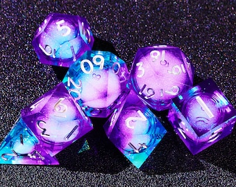 Ensemble de dés Galaxy dnd , Ensemble de dés à noyau liquide pour les jeux de rôle , Ensemble de dés à bords tranchants en résine , Ensemble de dés polyédriques rpg , Liquid core d6 d20