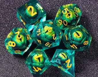 Juego de dados dnd con núcleo líquido Green Dragon Eye para juegos de rol, núcleo líquido de dados Dnd para regalos d&d, juego de dados de mazmorras y dragones dnd