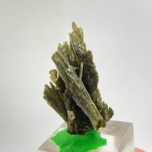 12.65Gram natural green Epidote Crystals cluster healing crystal from Pakistan. Green Epidote, Epidote Specimen, Natural , Epidote Mineral