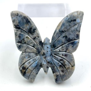 Nice beautiful lepidolite stone handmade carving butterfly maximum weight 85.89 gram from Baluchistan Pakistan.
