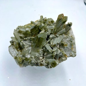 Wow brilliant natural cluster   chlorine Quartz crystal from Baluchistan Pakistan 454.76gram