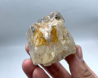 194.55g natürlicher Eisen Quarz Kristall mit In hydro Himatit aus Skardu Pakistan.