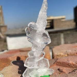 4.11&#39;&#39; x 1.12&#39;&#39; x 1&#39;&#39; Wow brilliant natural faden Quartz crystal cluster, tabular quartz point