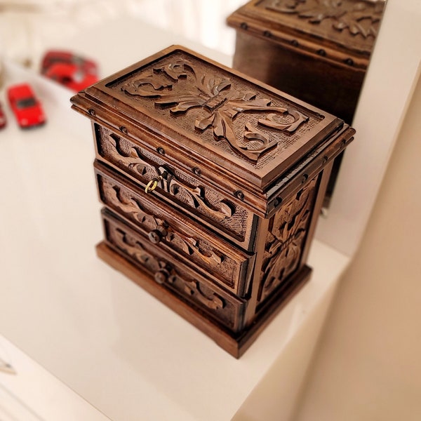 Walnut Carved Wooden Jewelry Box, locking jewelry box with drawers and key, Hand Carved Jewelry Box, Small chest Three Drawer, Makeup box