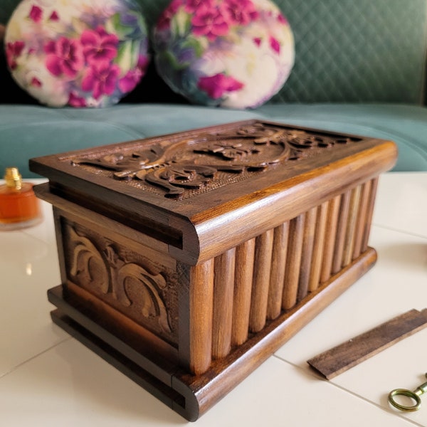 Personalized Wooden Puzzle Box, 4 Step Puzzle Box Featuring a Hidden Key in a Secret Compartmen, With Hidden Key, Hand Carved Chest Box,